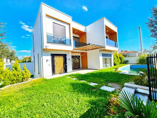 ▶ ▶ Akçay Körfez'den Mega Lüx Saunalı Müstakil Havuzlu Sıfır 5+1 Villa