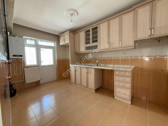 Ufuk Kılıç Emlak'tan Köşebaşı Y. Giriş 3+1 125m² Kredi Limitsiz Daire