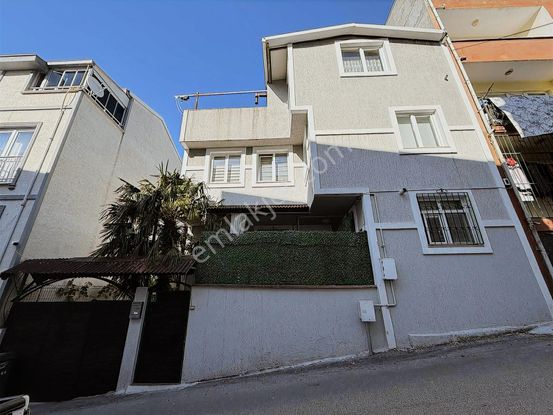 Bm Real Estate Yıldırım'da Satılık Bahçeli 4 Katlı Müstakil Ev