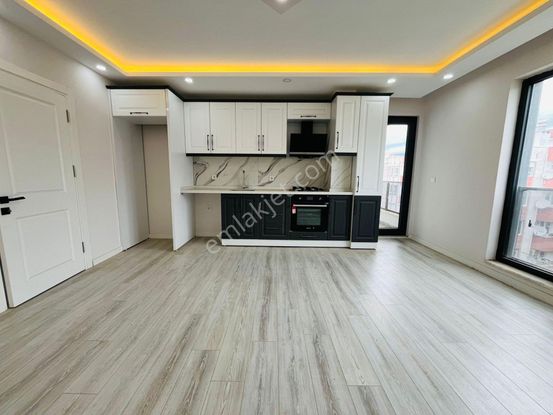 Yükselden Altınkumda Ön Cephe Ultra Geniş Balkon 2+1 Sıfır Daire