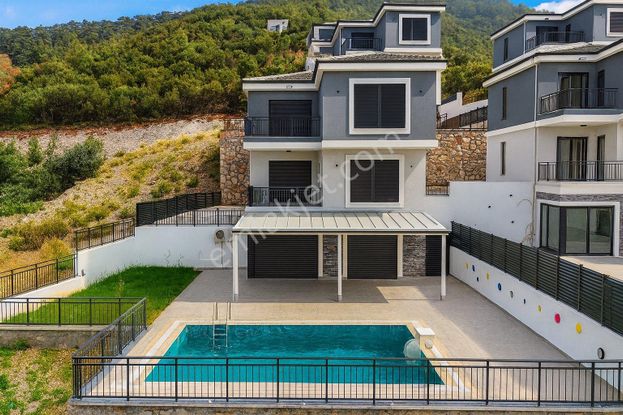 Didim Akbükde Satılık Villa
