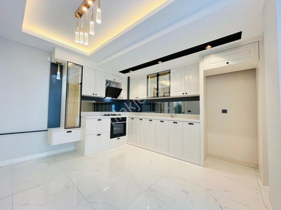 Müteahhit Gerekini Fazlasıyla Yapmıştır Ev Sahiplerini Bekliyor