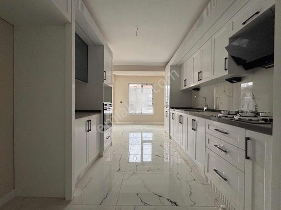 *yuvam'dan Cadde Üzeri Çook Geniş Sıfır Öncephe Lüks 4+1 Daire *