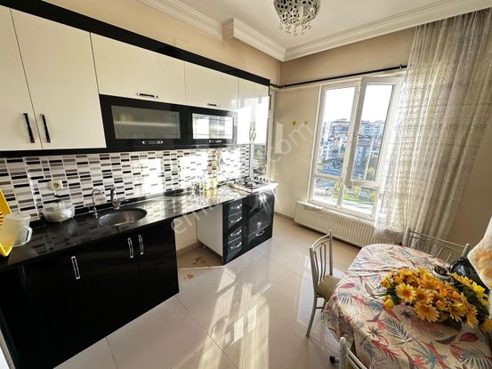 Bülbülzade Mahallesinde Park Cepheli 2+1 Satılık Ara Kat Daire