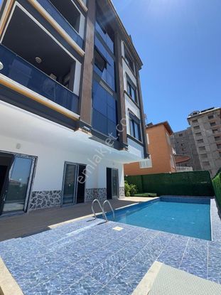 Mahmutlar 2+1 Eşyasız Life Port Denize 500 Metre