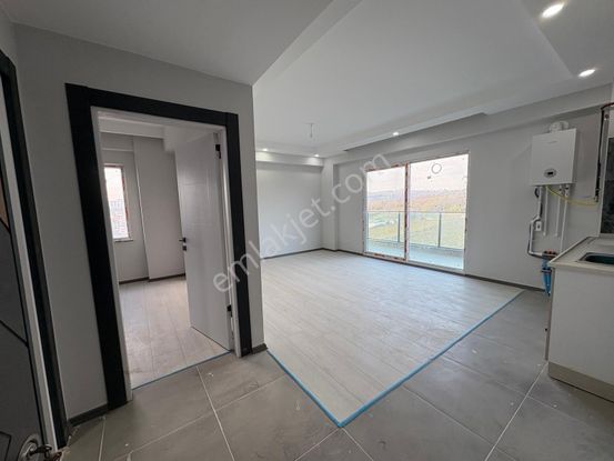 Karaca'dan Ferah, Geniş Satılık 1+1 Satılık Daire