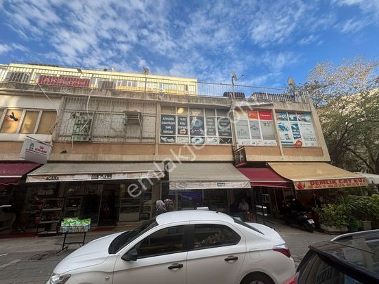 Maltepe Bağdat Cd.de Nevzat Bey İş Hanında Satılık Dükkan