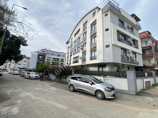 Şafak Da Havuzlu Site İçerisinde Arakat Asansörlü 1+1 Kiralık