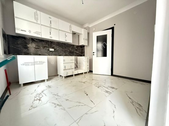 Şentürk Gayrimenkul'den Muradiye Çevresi 3+1satılık Fırsat Daire