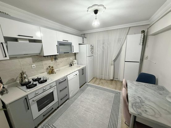 Şentürk Gayrimenkul'den Salı Pazarı Mevki 4. Kat'da Asansörlü