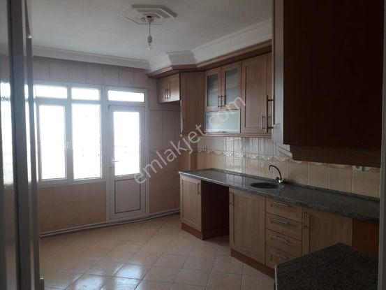 Salihlide Satılık 3+1 Daire