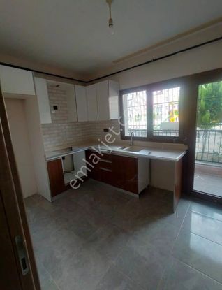 Adana Sarıçam Buruk Tokilerde Yemek Odalı Yola Yakın 2.5 +1 Fırsat Kiralık Daire