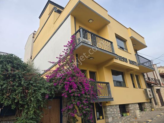 Selçuk Atatürk Mahallesınde Satılık Hostel Kullanımlı Bına