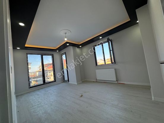 Çayırova İnönüde Asansörlü 2+1 Arakat