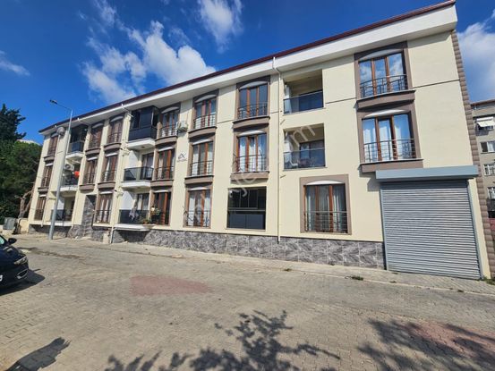 Altınova Mah. Ana Caddeye Yakın 3+1 Kapalı Otoparklı Ara Kat