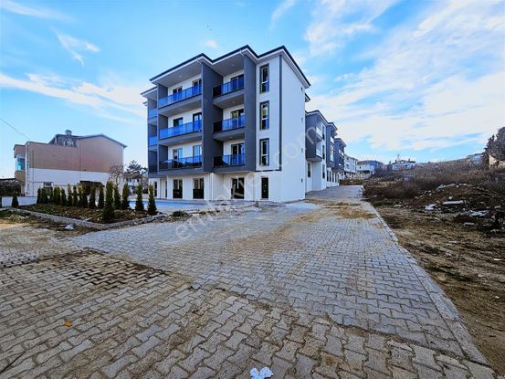 Barbaros Mah. Denize 50 Mt Mesafede, Havuzlu 1+1 Yazlık Daire