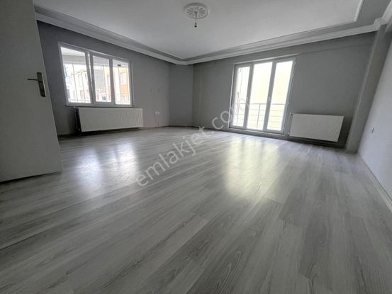 Merkezi Konumda Geniş 3+1 Doğalgazlı, Ebeveyn Banyolu