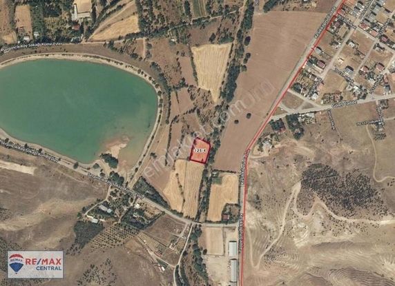 Re/max Central'dan Serpincik'de 2038 M2 İmarın Dibinde Tarla