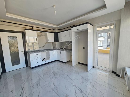 Lahaddin Eyyübi Mahallesi'nde İşyapar Gayrimenkul'den Satılık 3+1 160m2 Lüks Daire