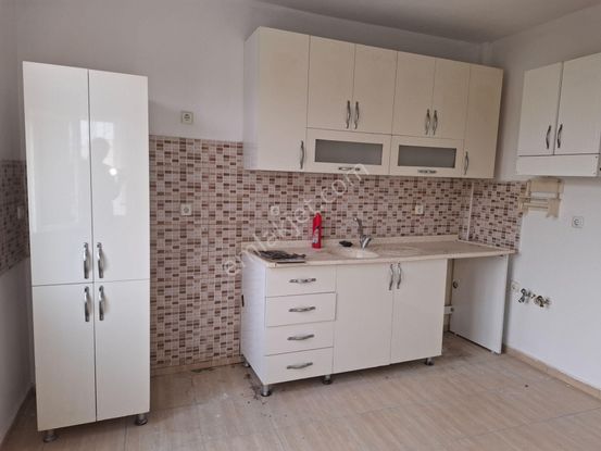 Büyük 3+1 Tellidere Metro Yakını Kiralık Müstakil 15000tl..