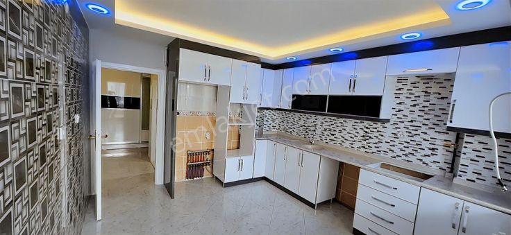 Acil Acil Satılık Site İçi 14 Cadde Dibi 3+1 Yapılı Daire