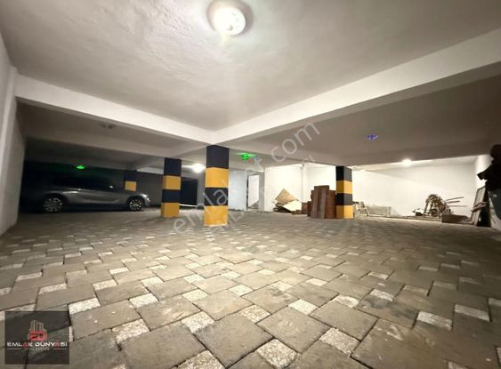 Sinan Mah.ışıklara Denize Yürüme Mesafesi Ayrı M.2+1 95m2 Daire