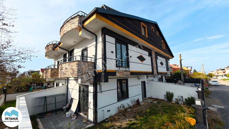 Sakarya Kocaali’de 4+1 Geniş Bahçeli Konforlu Villa