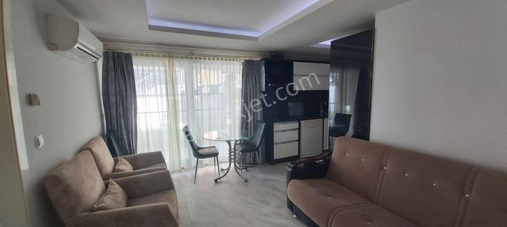 Ender Uysal Gayrimenkulden Foruma Çok Yakın 1+1 Klimalı Balkonlu Lüx Apart.