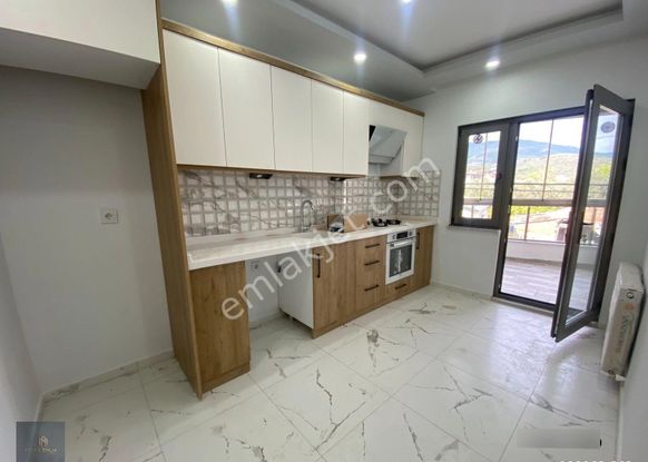 Mera Emlaktan Zeytinlide Ayrı Mutfak Ön Cephe 120m2 2+1 Fırsat Sıfır Daire