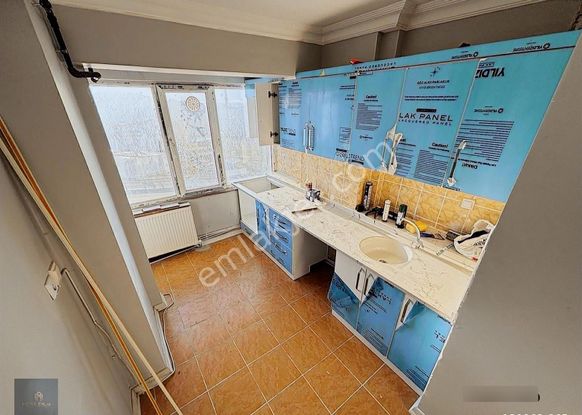 ▀mera Emlaktan Atatürk Mh Y.kredi İmkanlı 3+1 Ayrı Mutfak Daire