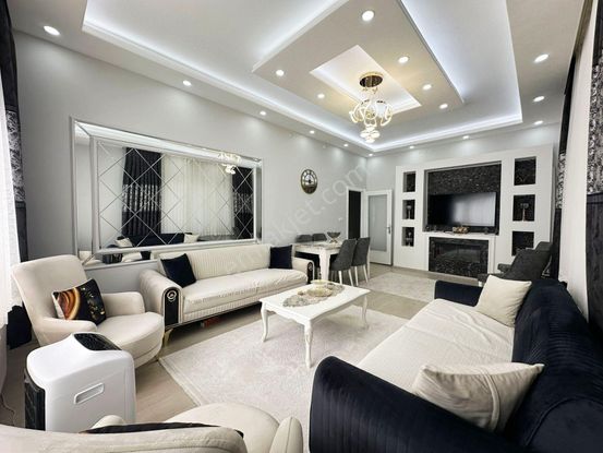 Atapark'ta Baştan Sona Özel Tasarım 3+1 Gösterişli Lüks Daire