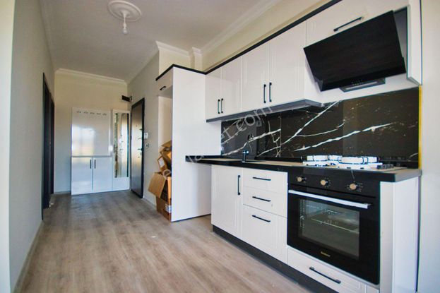 🛑🛑aktif'ten Kadıköy'de Satılık Ön Cephe Arakat Sıfır Asansörlü 1+1 Daire