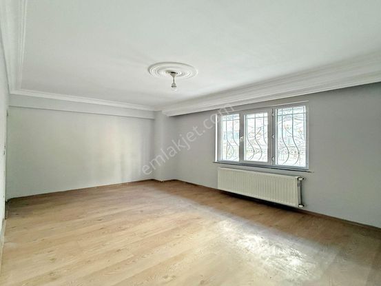 Çift Balkonlu Devlet Hastanesine Yakın 2+1 İskanlı Yüksek Giriş