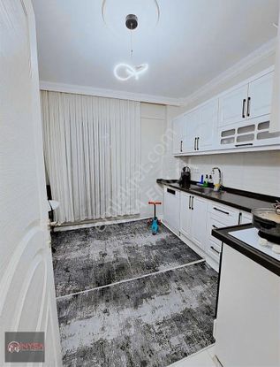 Nysa Emlaktan Cadde Üzeri Satılık 2+1 120m2 Daire