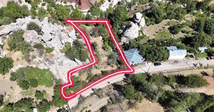 Alanya Çayarasinda 725 M2 Satılık