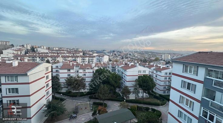 Batıkent Emlak'tan İnönü Mah Üst Kat 3+1 Manzaralı