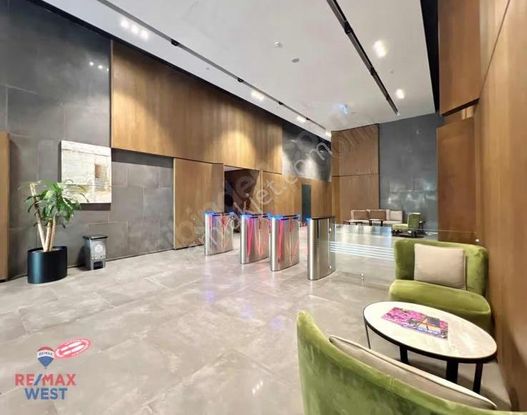 Folkart Time Da Geniş Balkonlu Satılık 1+1 Ofis