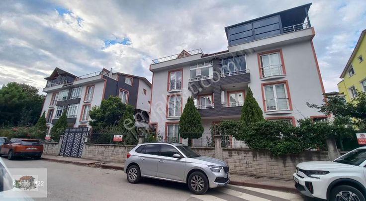 İzmit Yahya Kaptan Civarı Satılık Çatı Dubleks Daire.