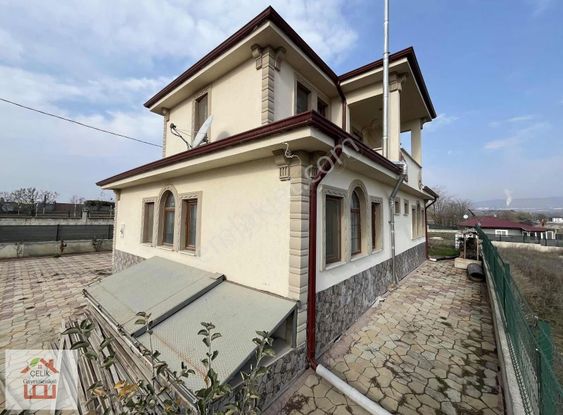 Harika Konumlu Bakımlı Villa