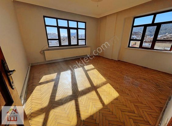 Salıpazarı Güney Cephe Geniş 3+1 Daire