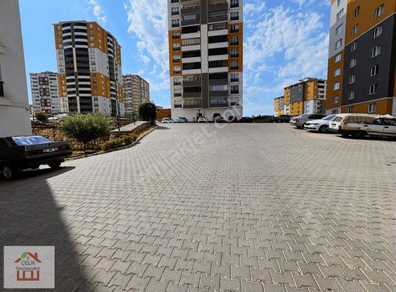 Çelikten Kaan Sitesinde 3+1 Geniş Lüks Daire