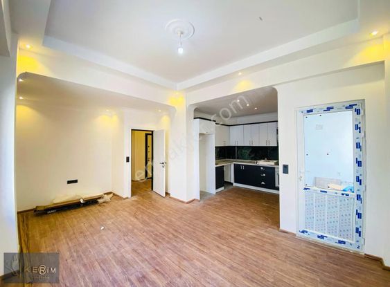 Kerim'den Fırsat Küçükkuyu Merkez Satılık 3+1 Geniş 2 Wc Daire