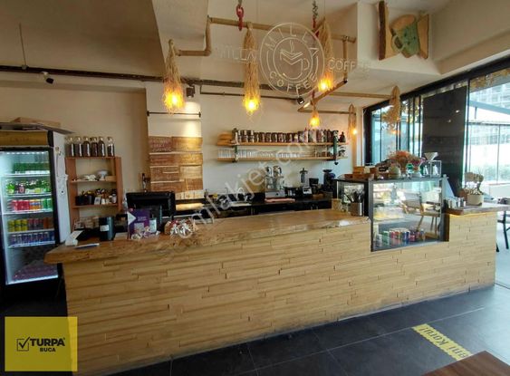 Turpa Buca'dan Avm Karşısı Tam Donanımlı Devren Kiralık Cafe