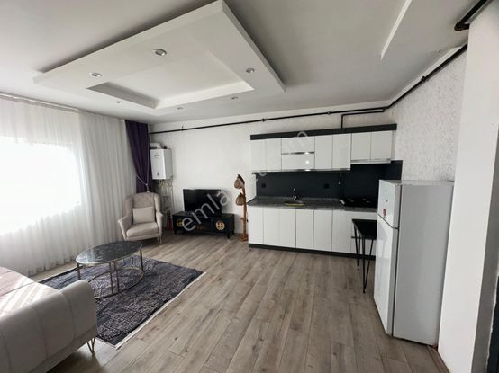 Topraklıkta Satılık Tek Tapu İki Apartlarşı Karşıya