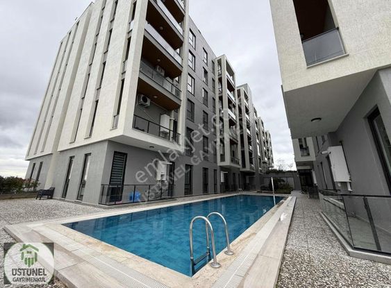 Üstünel'den Sosyal Donatılı Avlu 2de 2+1 Ara Kat Kiracısız Daire