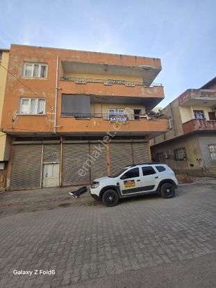 Kozan Yolu Yanı Komple Satılık Bina