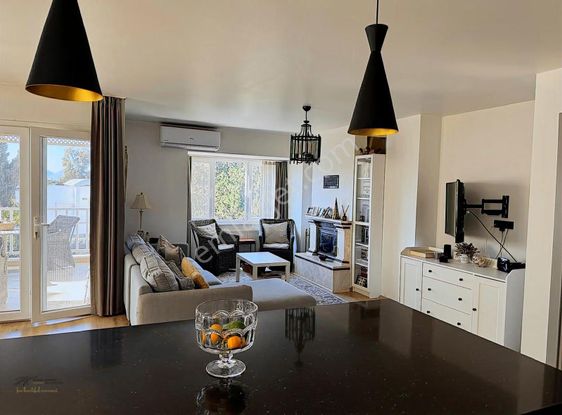 Bodrum Bitez'de Genis Teras Kullanımlı Üst Kat Daire