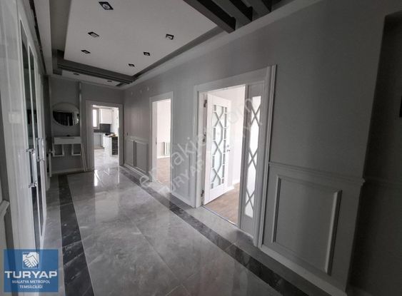 Turyap Metropolden Kadıköy Resıdance Kiralık 5+1 Daire