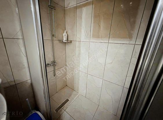 Bahçeşehir Akasya Blokları Tadilatlı Kısa Katlı Satılık Daire