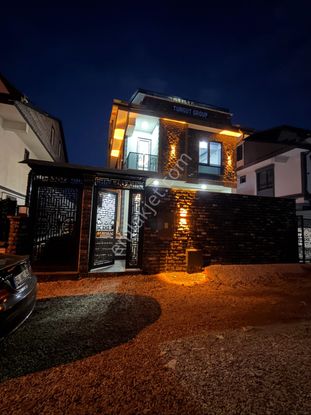 Üstüner Gayrimenkul'den Sakarya Kocaali 'de 4+1 Satılık Triblex